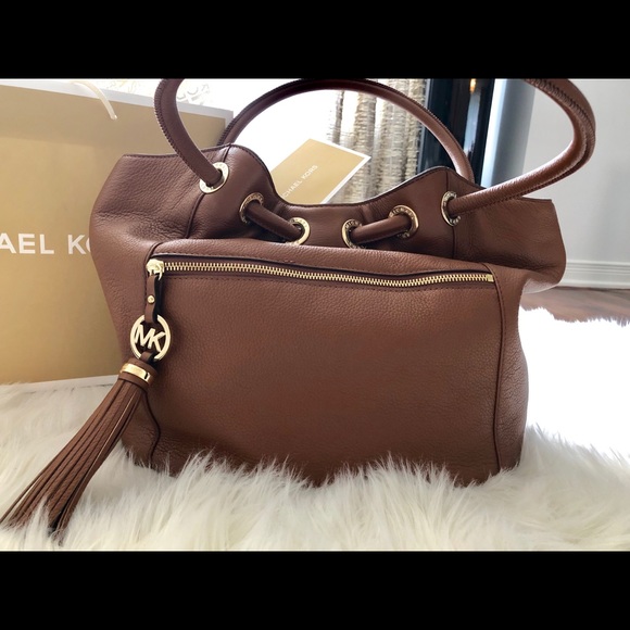 Brand New Michael Kors Leather Bag - Picture 2 of 4